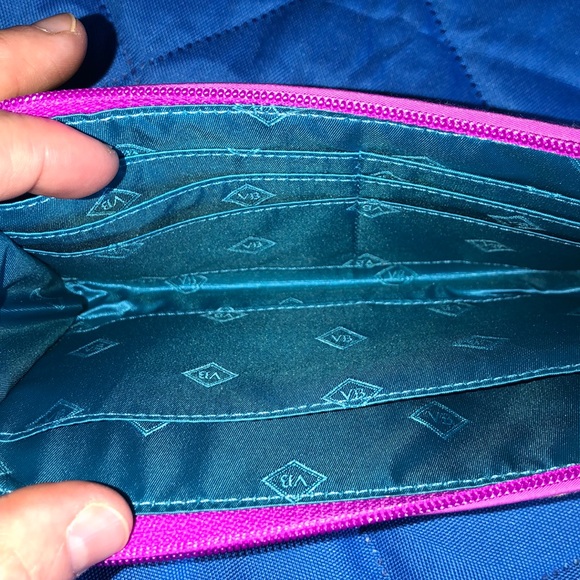 Vera Bradley Wristlet - Picture 4 of 7